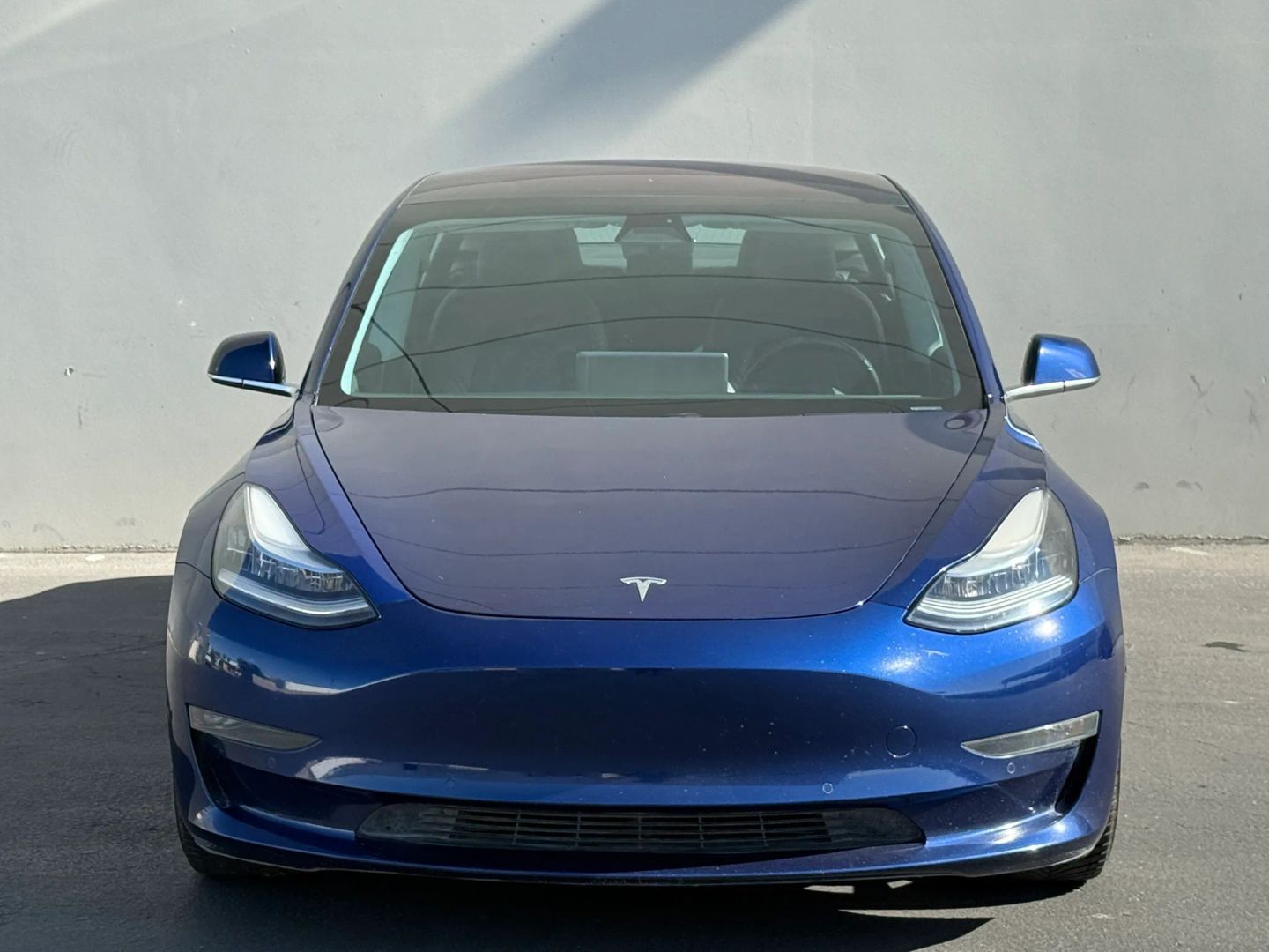tesla model 3 2018 5YJ3E1EB1JF121881 image tesla model 3 2018 5YJ3E1EB1JF121881 image